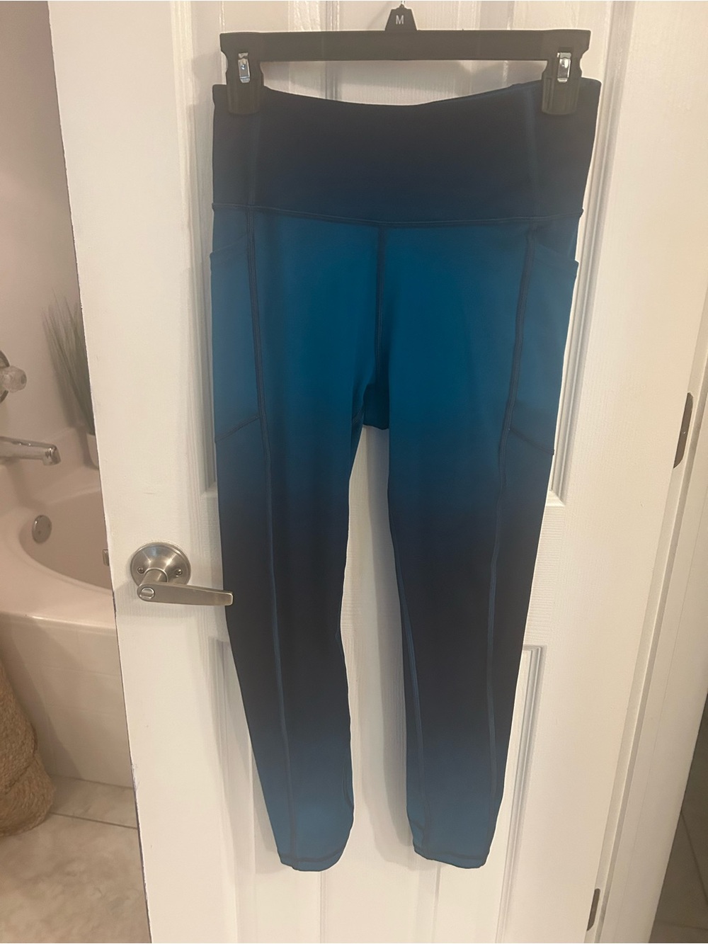 Victoria's Secret women’s Teal to Navy Ombre Leggings